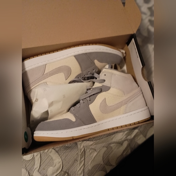 Jordan 1 "Coconut Milk"